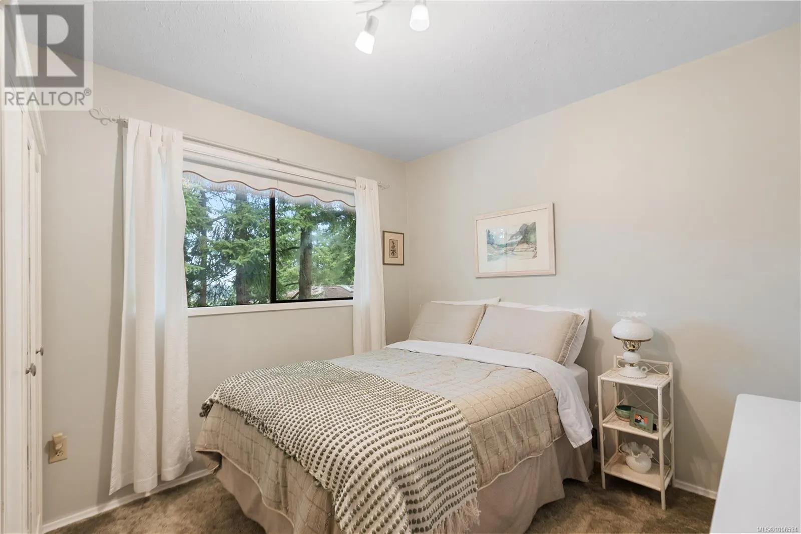 1367 Kingsview Rd
