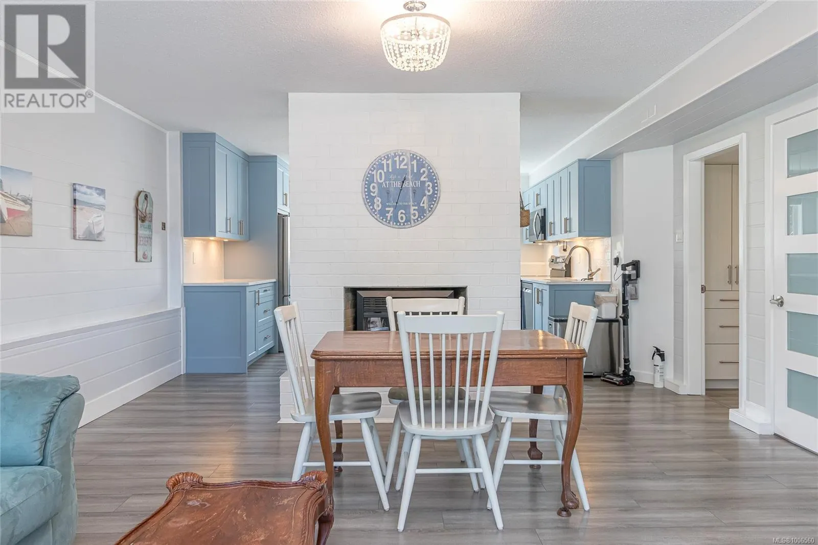 2513 Cosgrove Cres