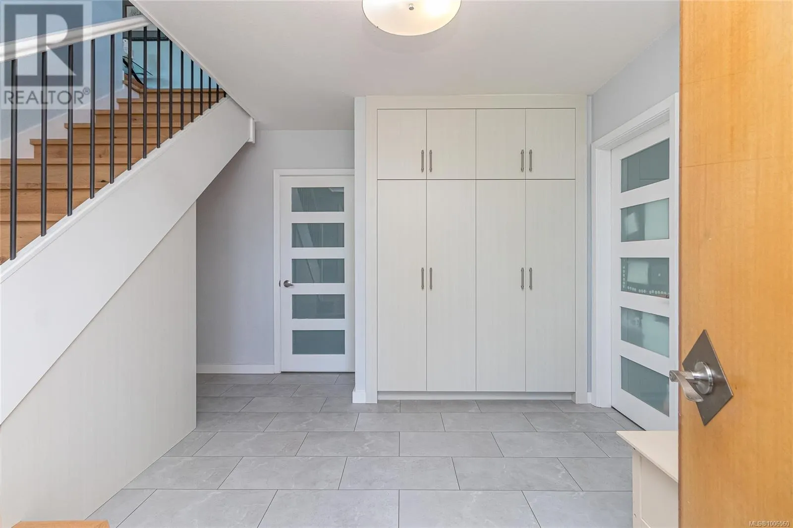 2513 Cosgrove Cres