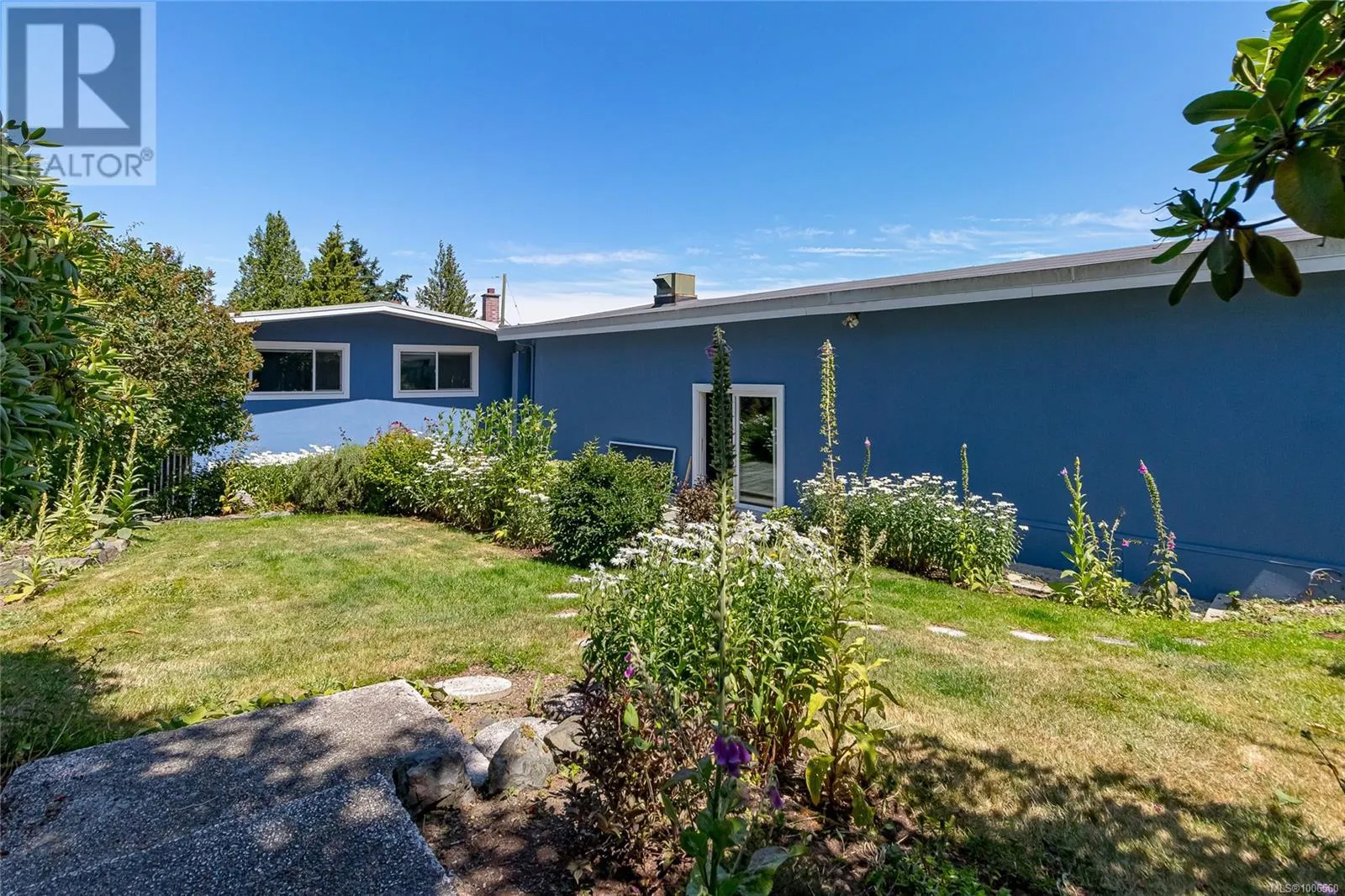 2513 Cosgrove Cres
