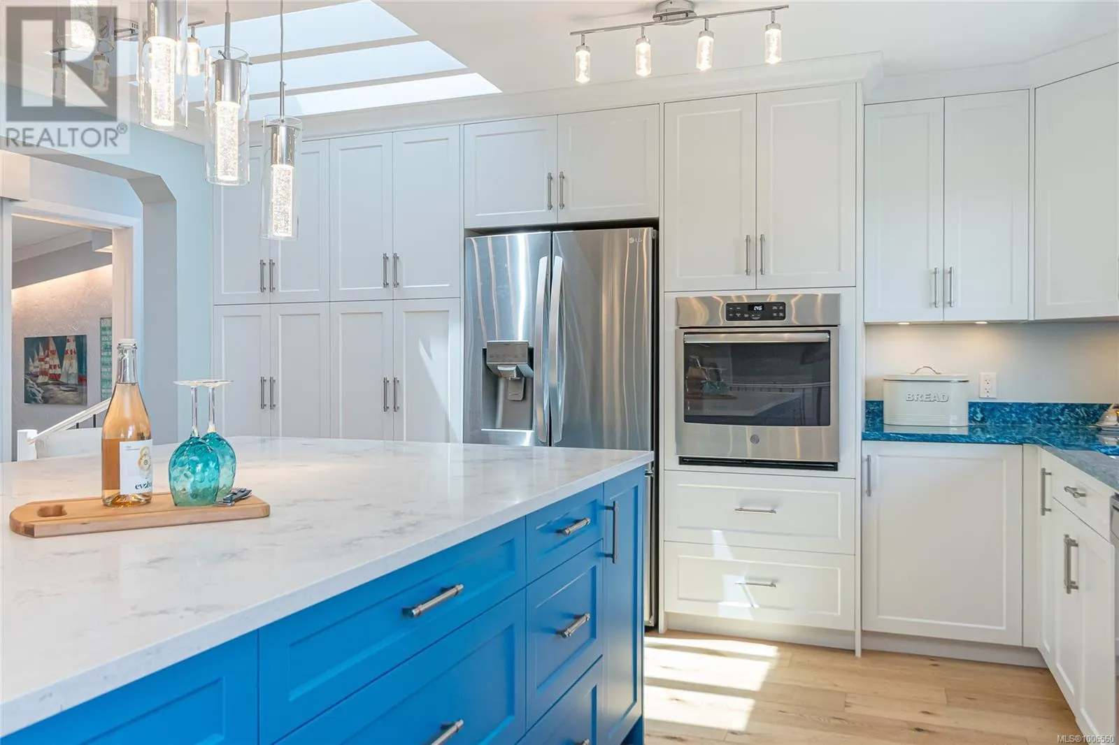2513 Cosgrove Cres