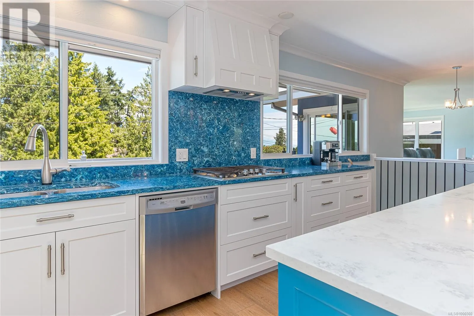 2513 Cosgrove Cres