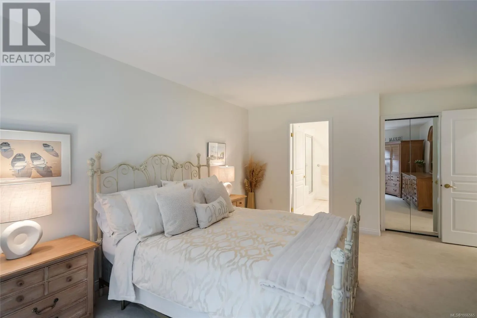 1255 Gabriola Dr