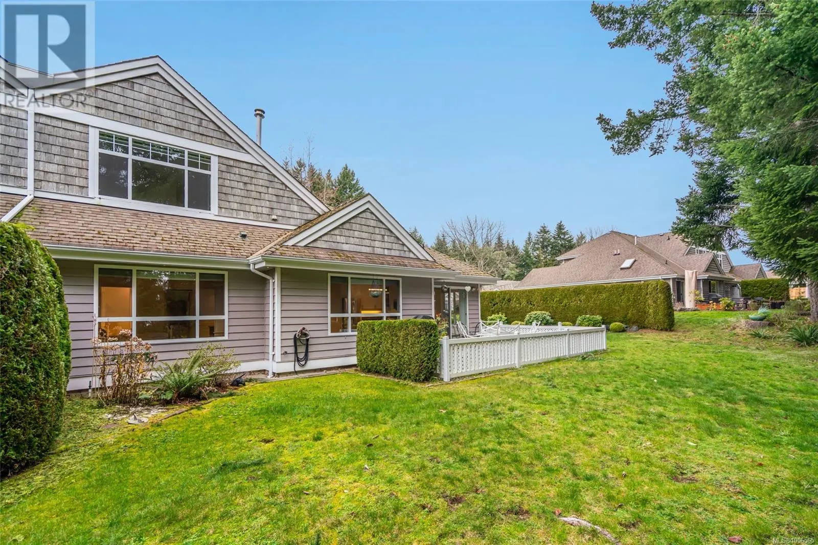 1255 Gabriola Dr