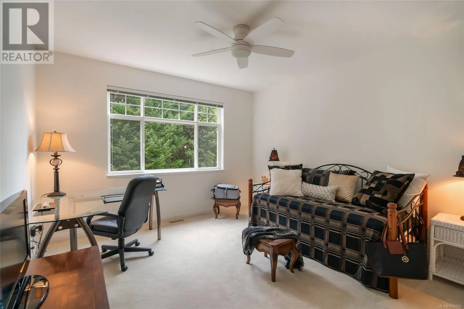 1255 Gabriola Dr