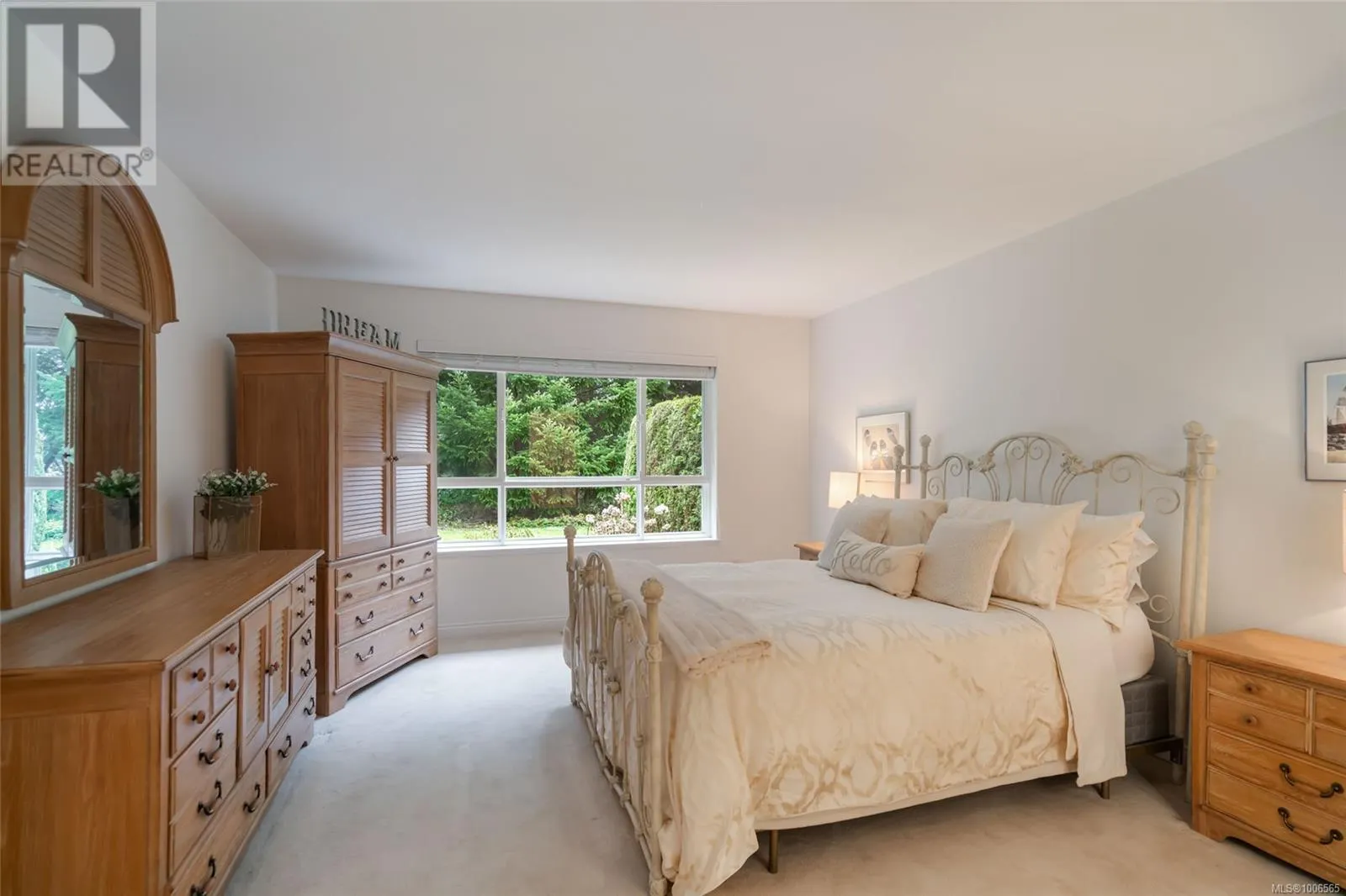 1255 Gabriola Dr