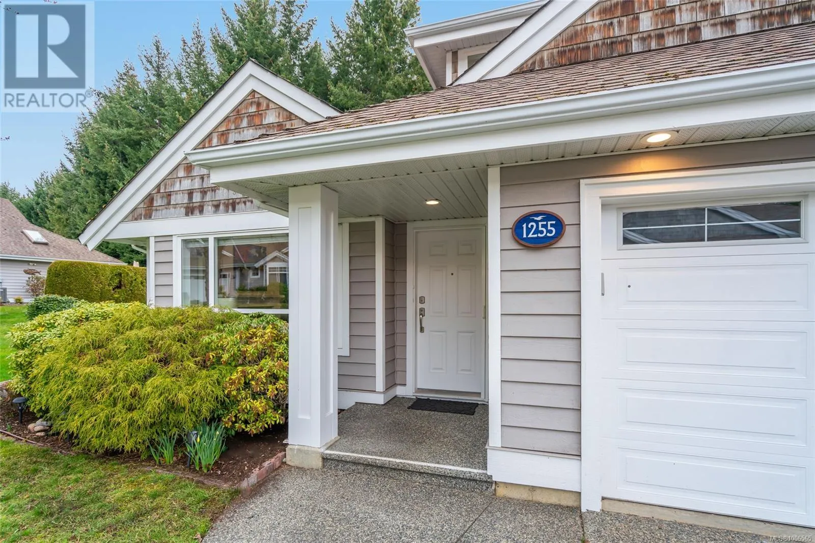 1255 Gabriola Dr