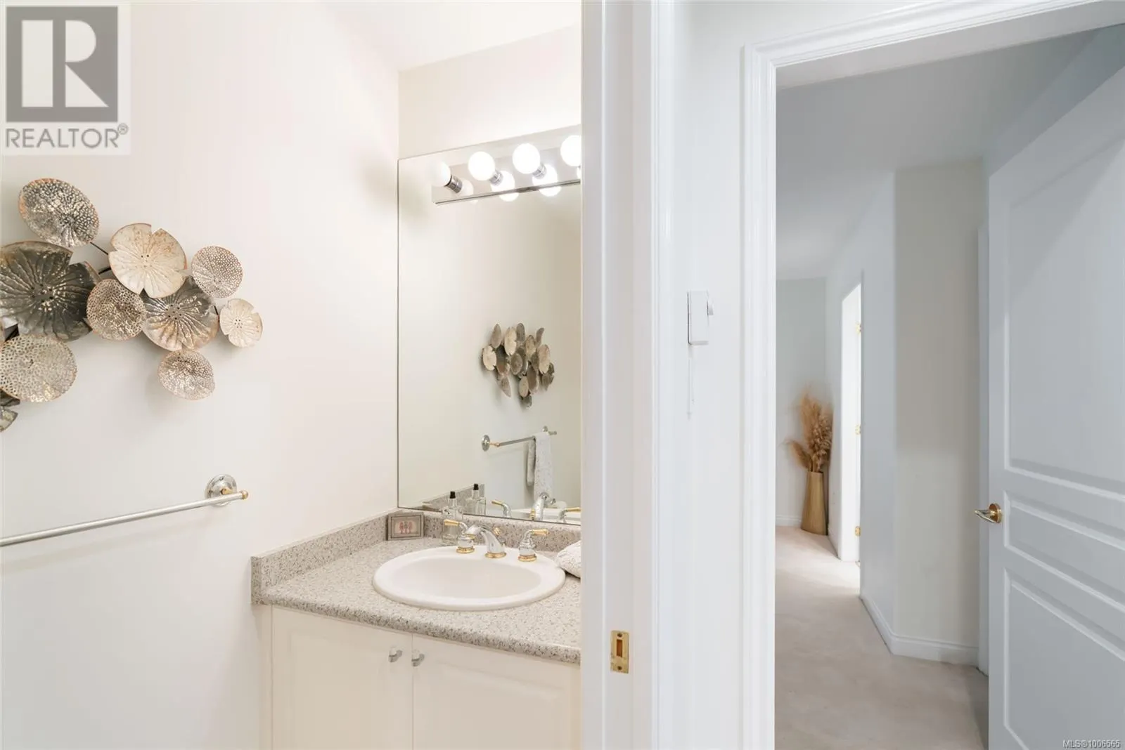 1255 Gabriola Dr