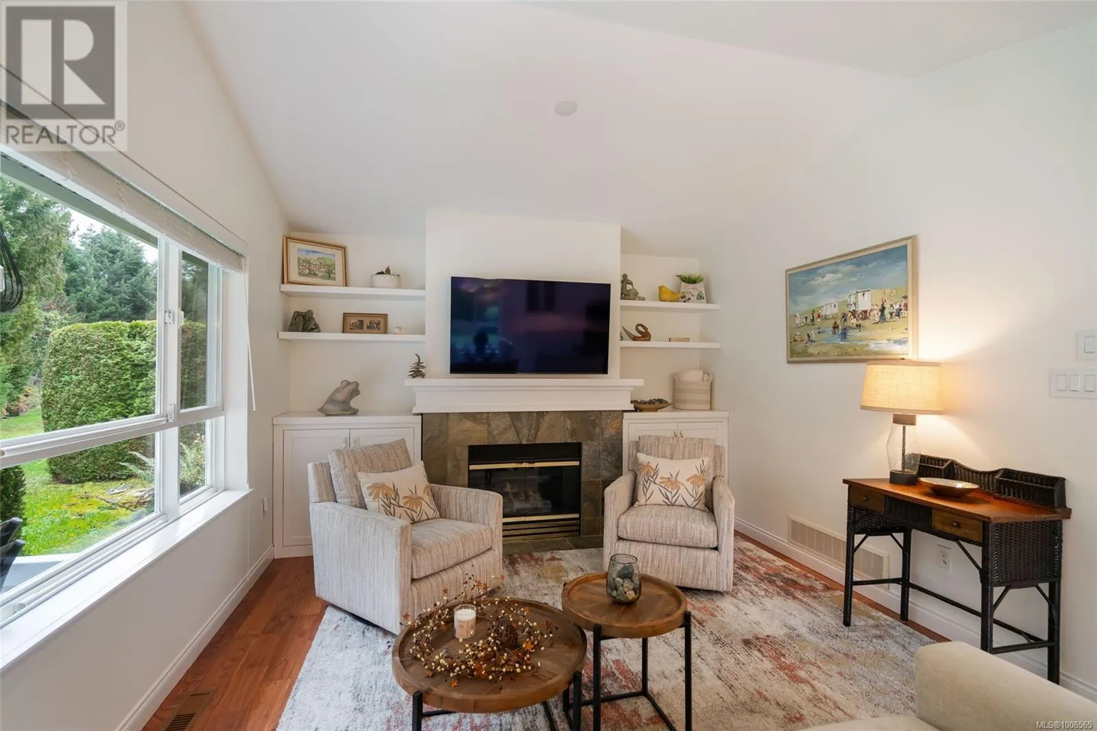1255 Gabriola Dr