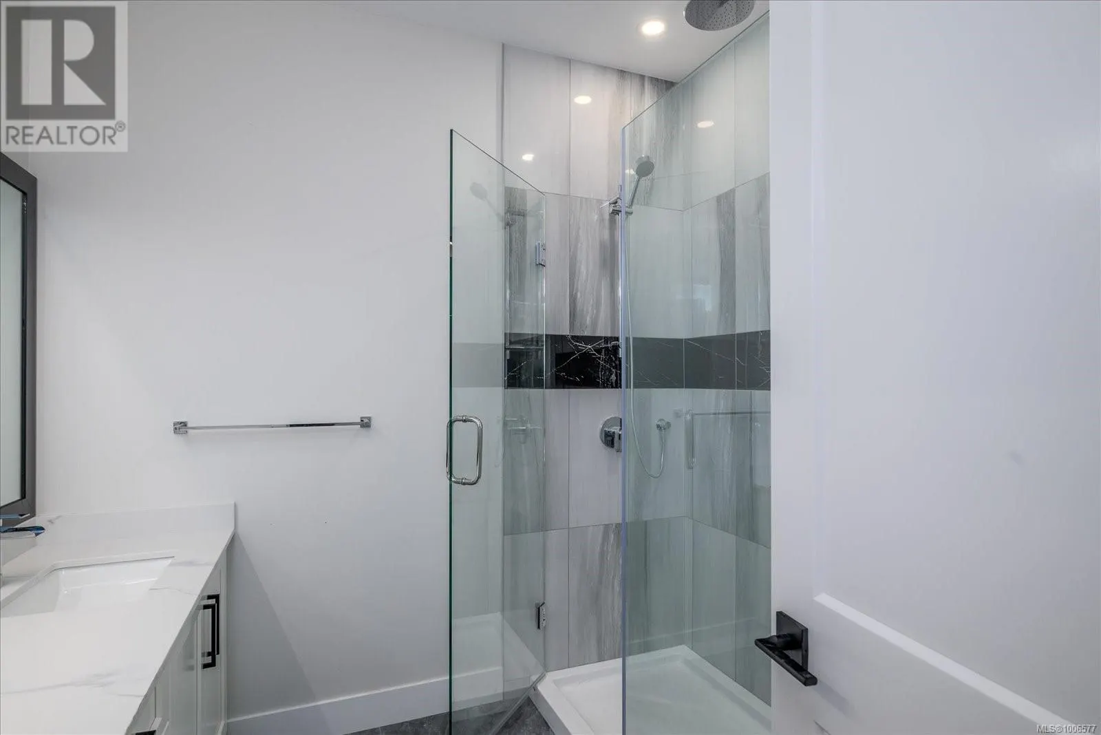 225 Dunbar Way
