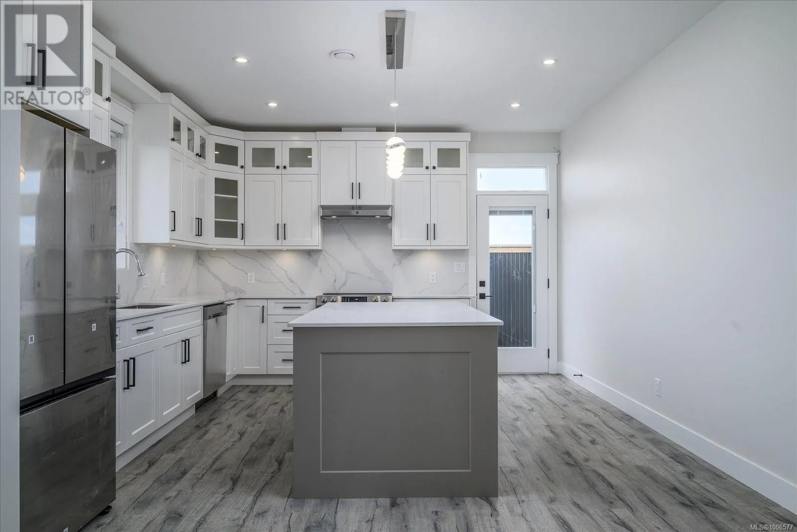 225 Dunbar Way