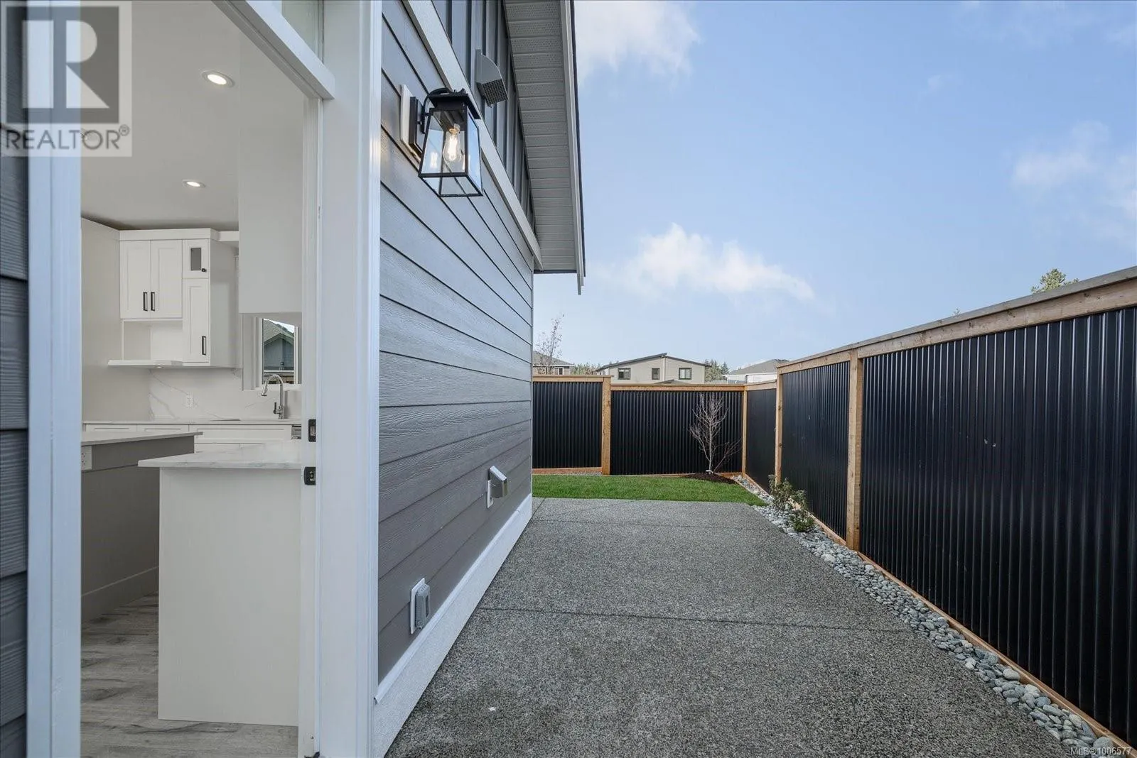 225 Dunbar Way