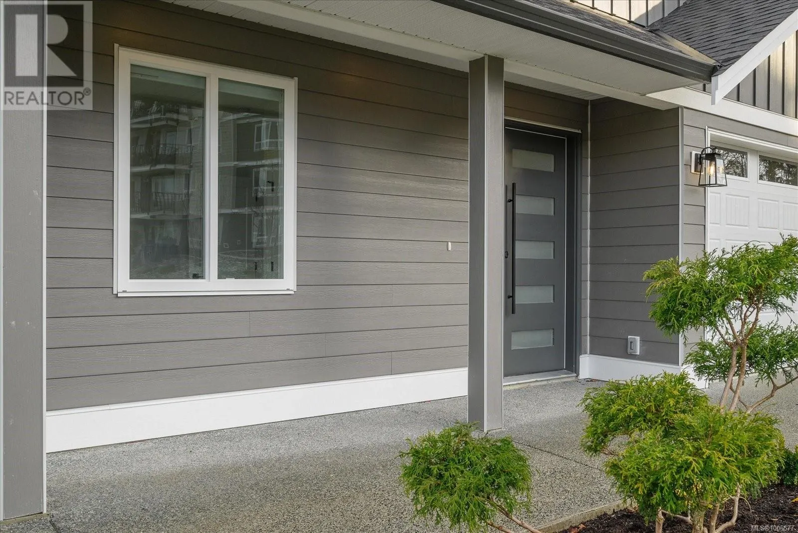 225 Dunbar Way