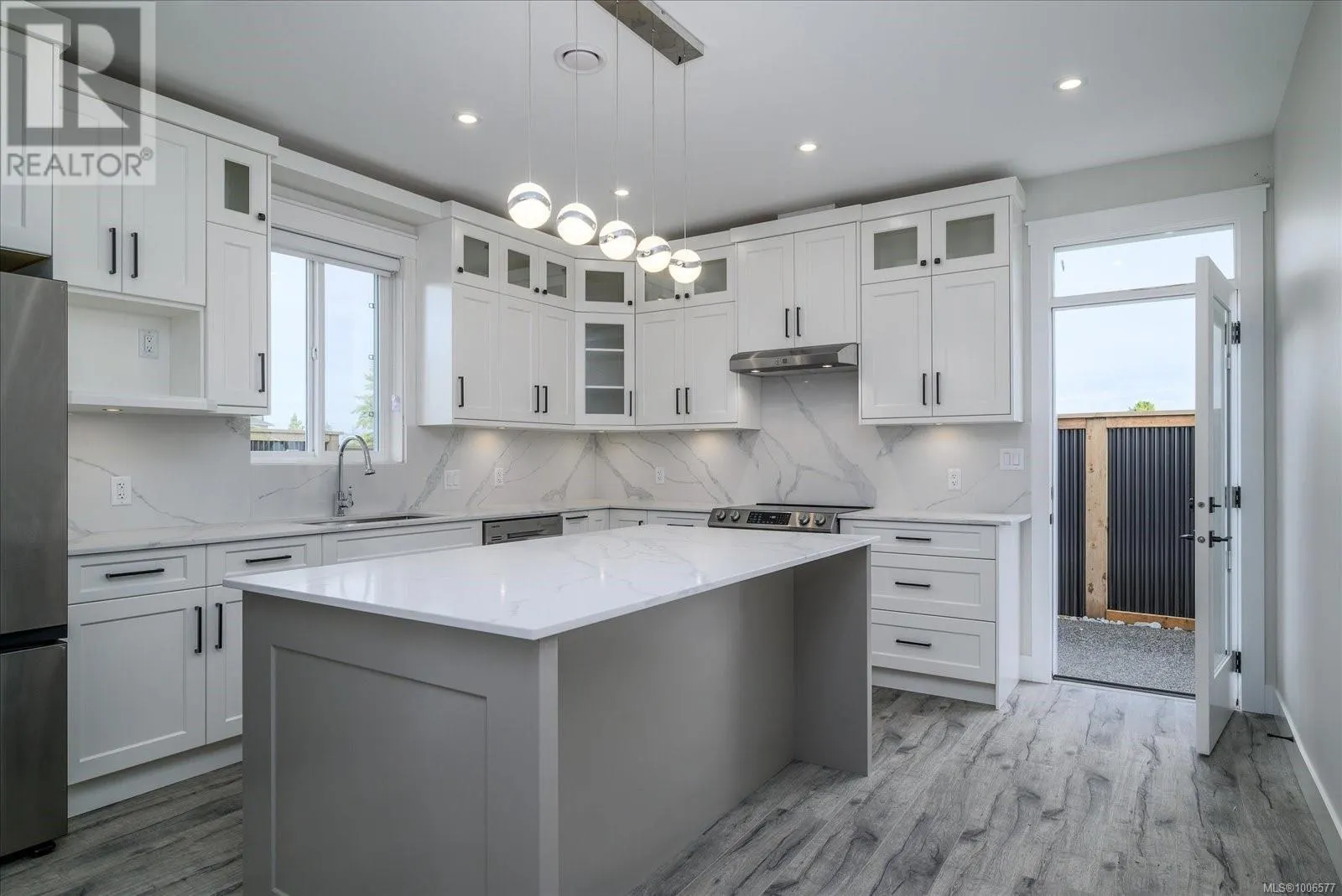 225 Dunbar Way