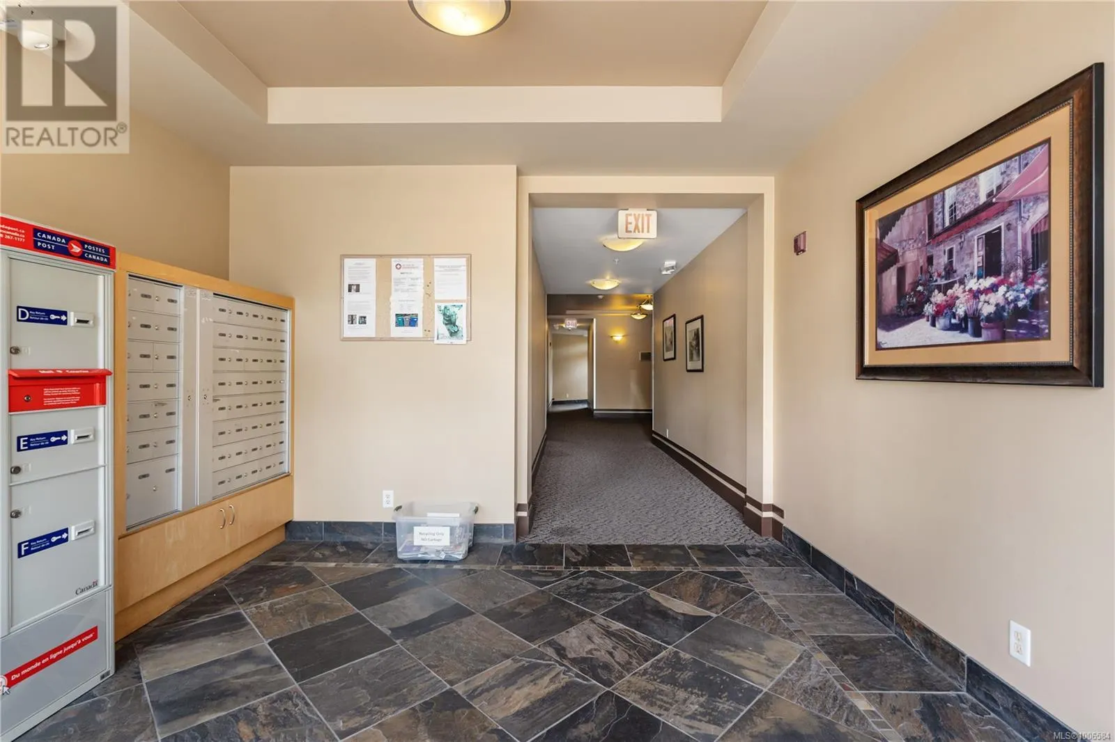 213 2220 Sooke Rd