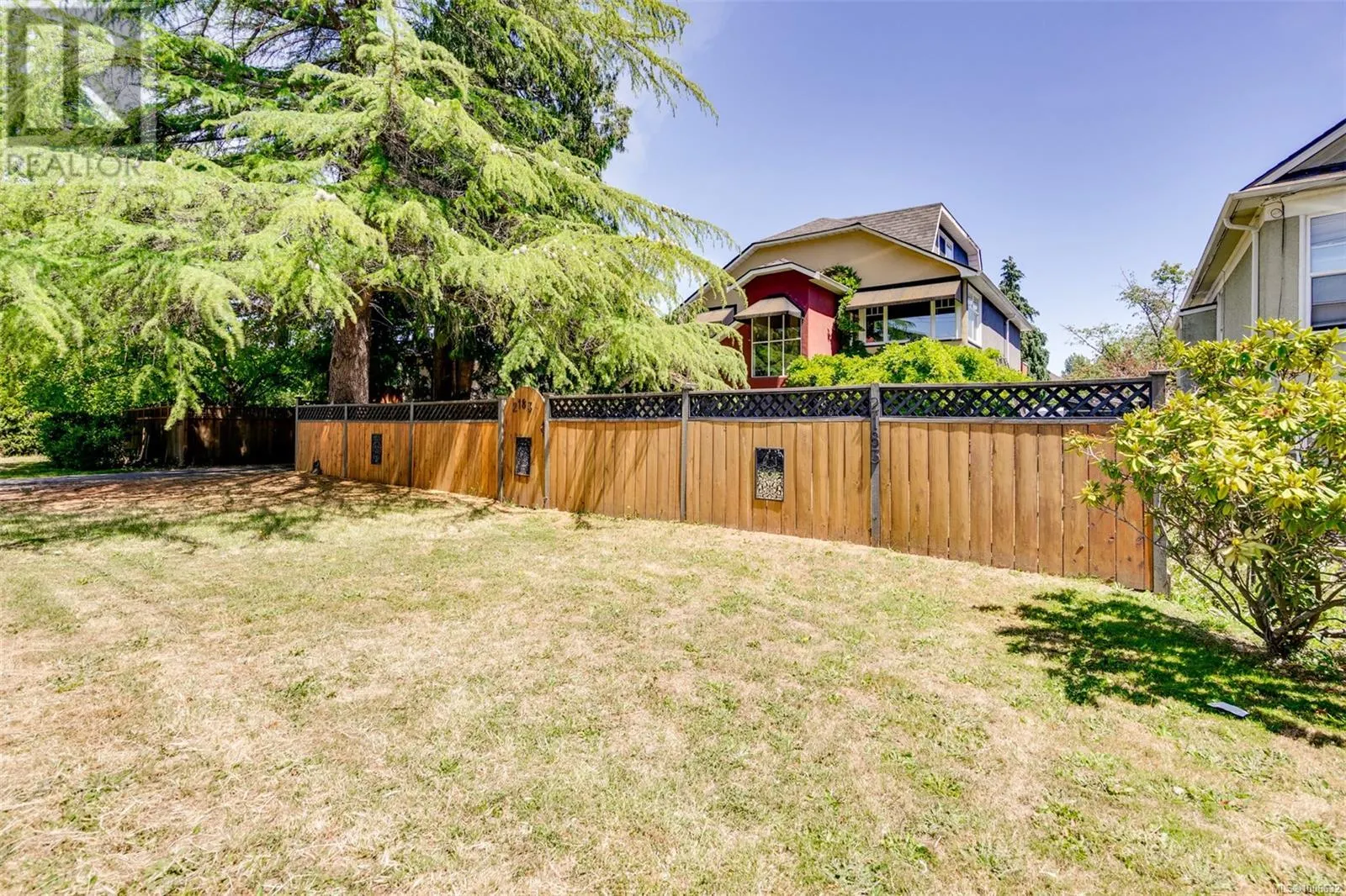 2183 Foul Bay Rd