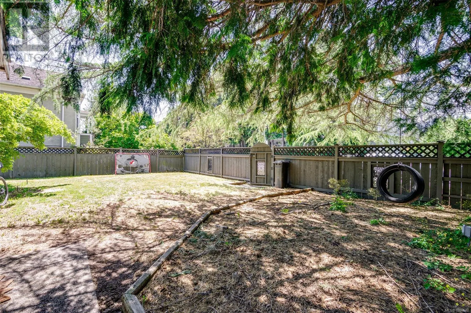2183 Foul Bay Rd