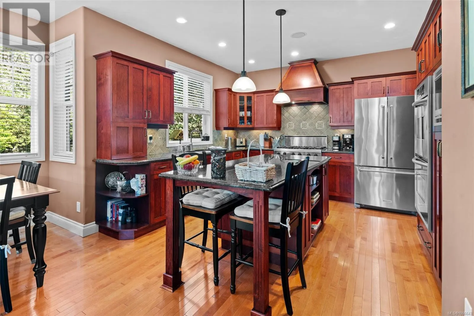 3564 Promenade Cres