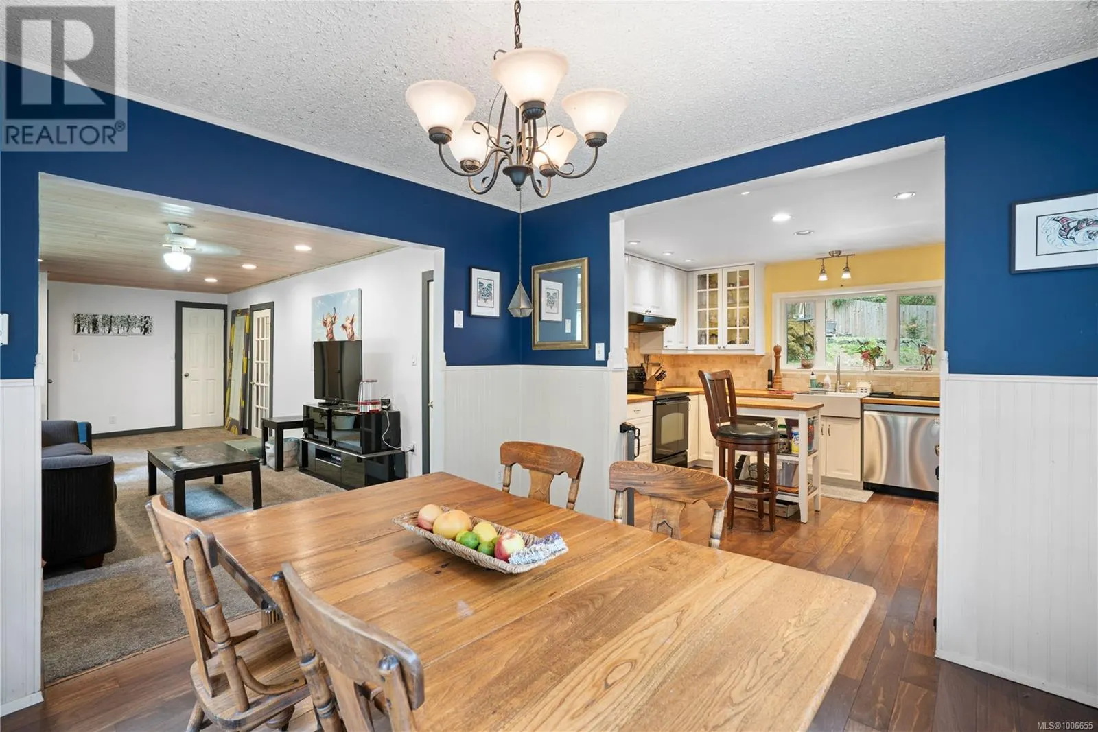 2455 Renfrew Rd
