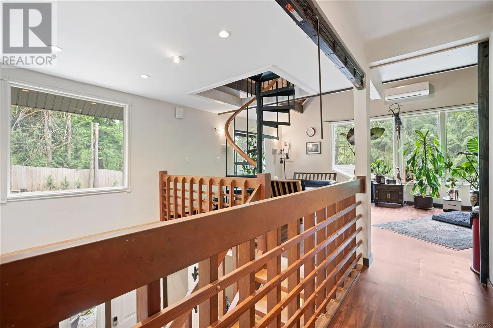 2455 Renfrew Rd