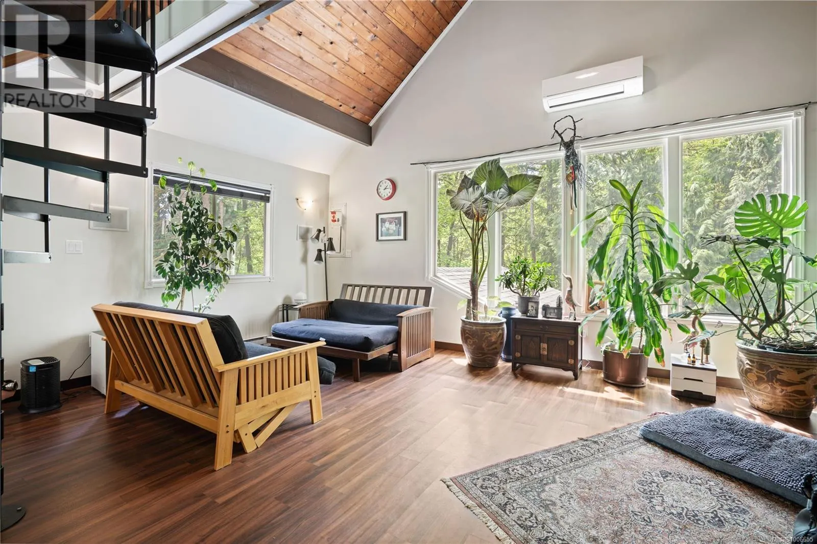 2455 Renfrew Rd