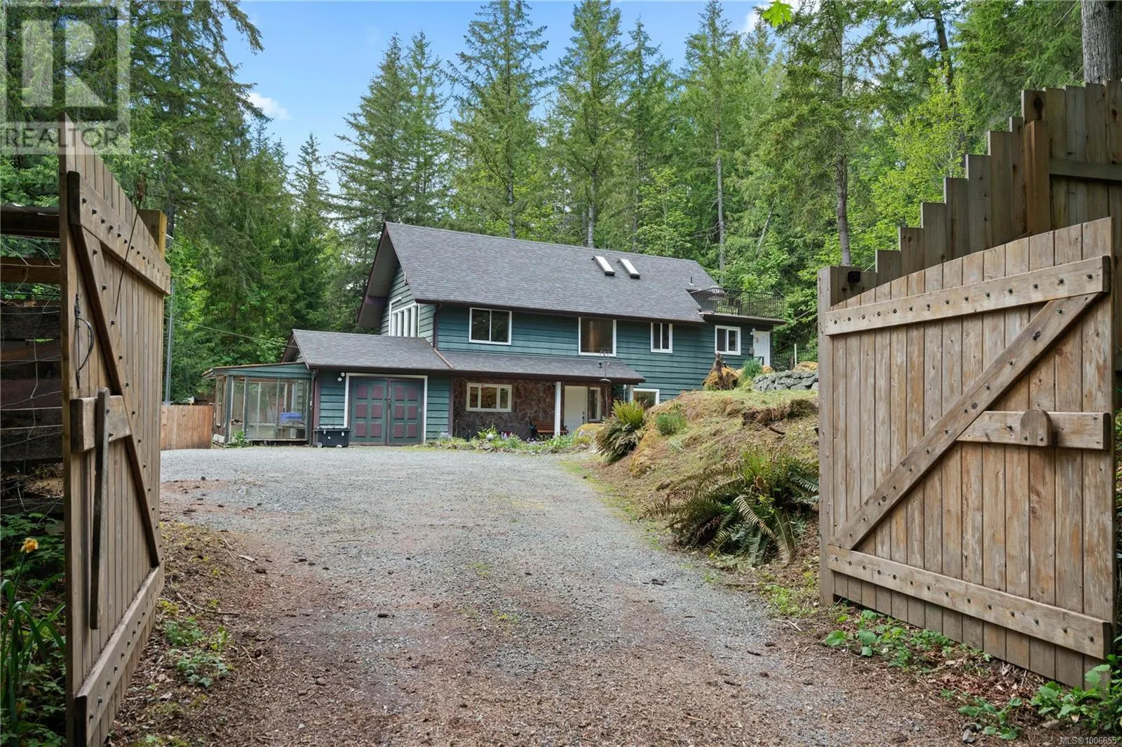 2455 Renfrew Rd