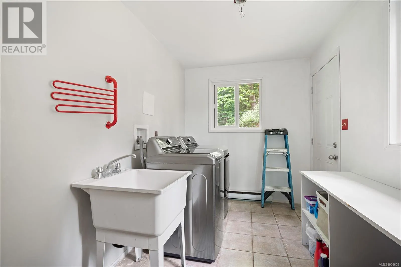 2455 Renfrew Rd