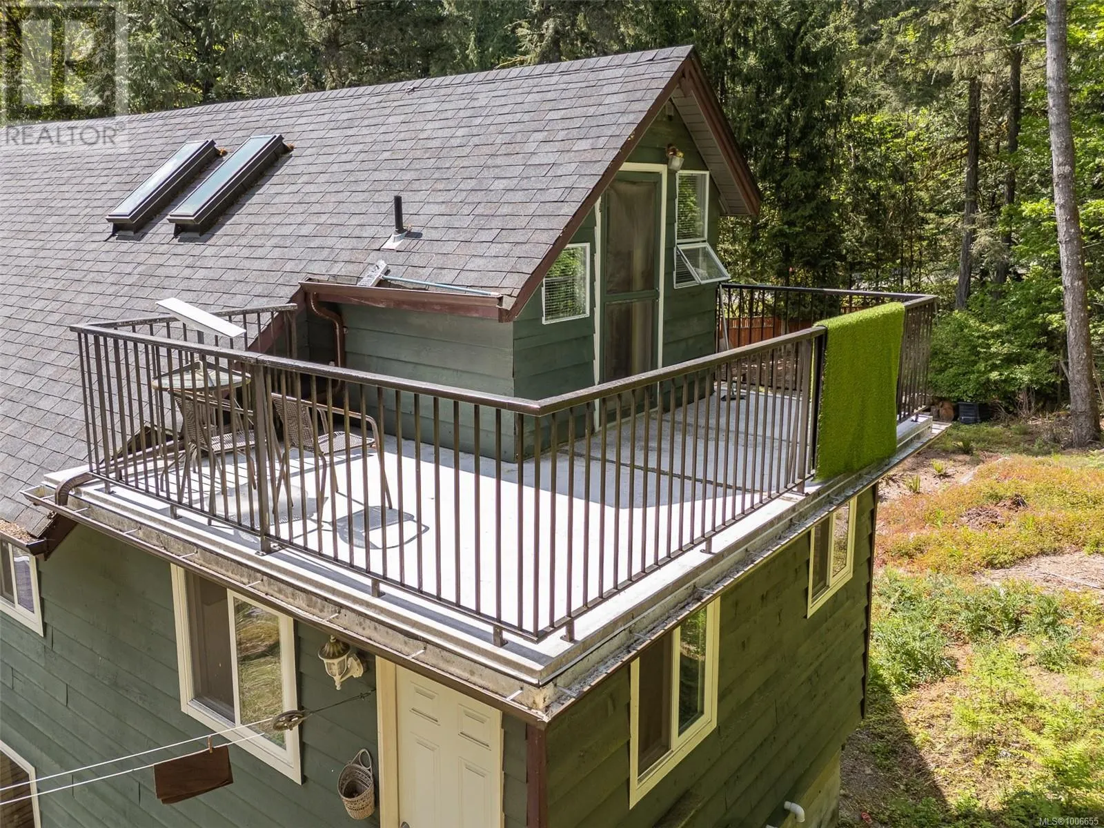 2455 Renfrew Rd