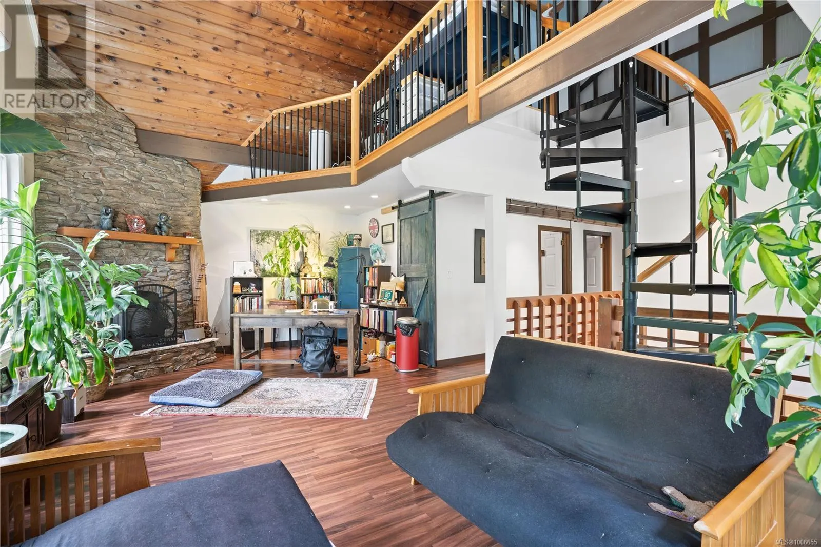 2455 Renfrew Rd