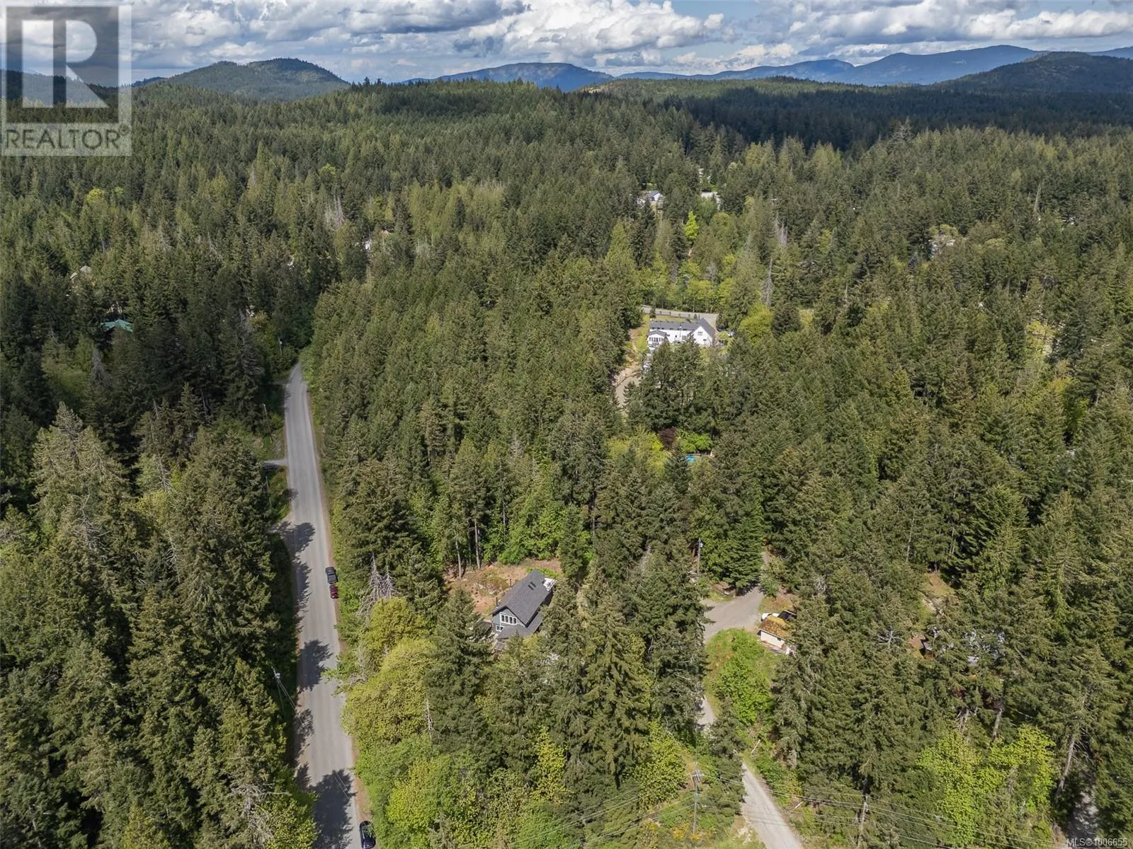 2455 Renfrew Rd