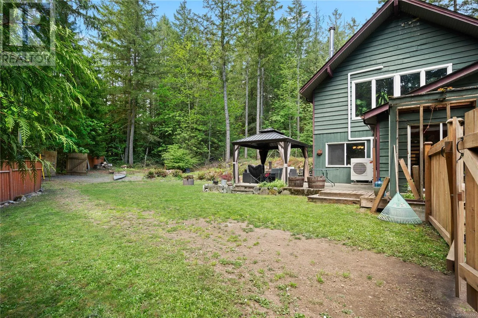 2455 Renfrew Rd