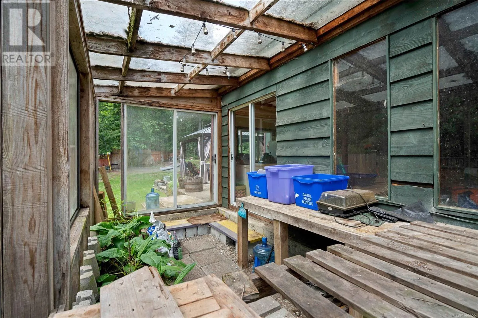 2455 Renfrew Rd