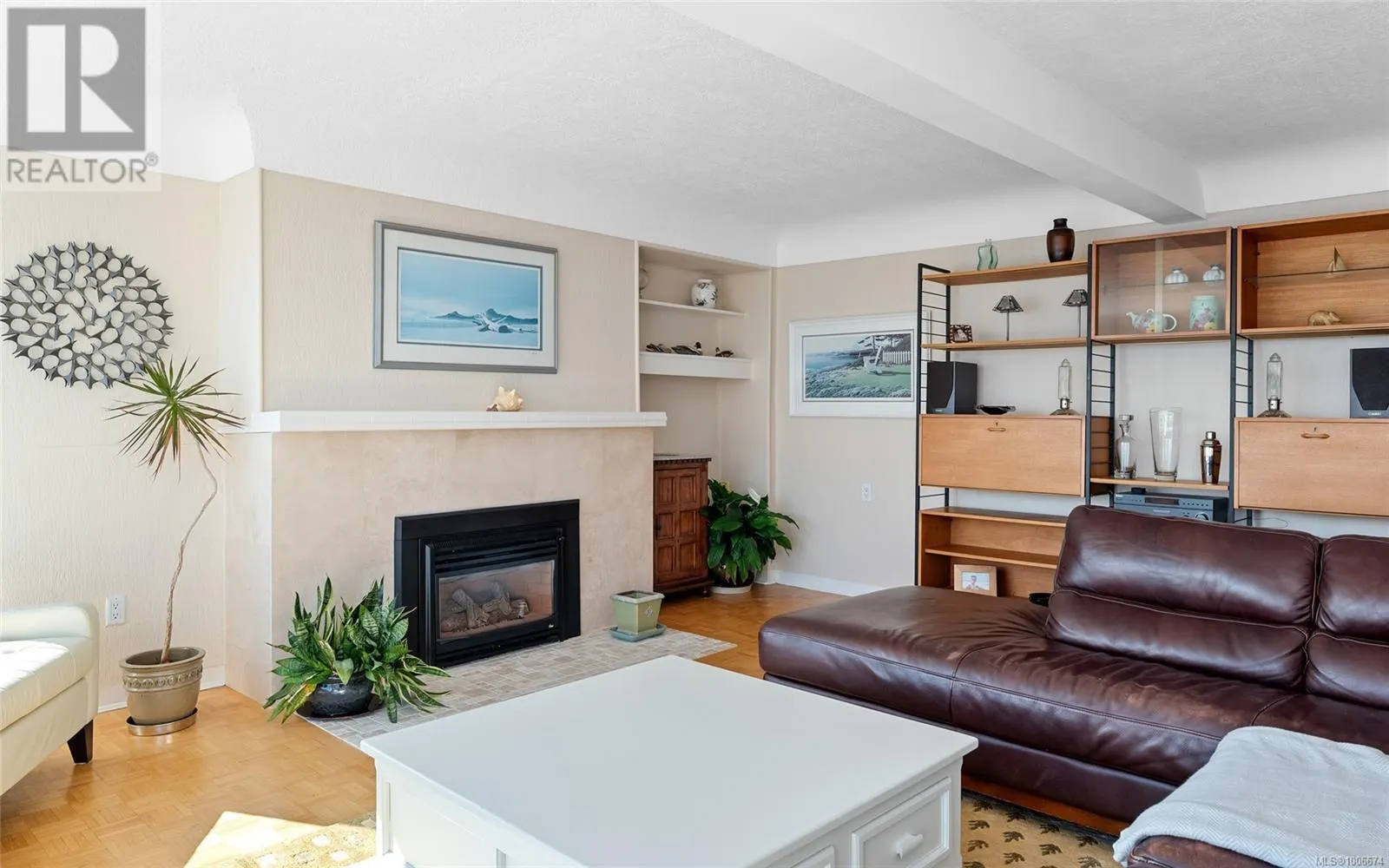 488 Beach Dr
