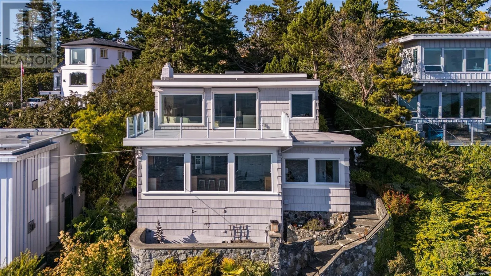 488 Beach Dr