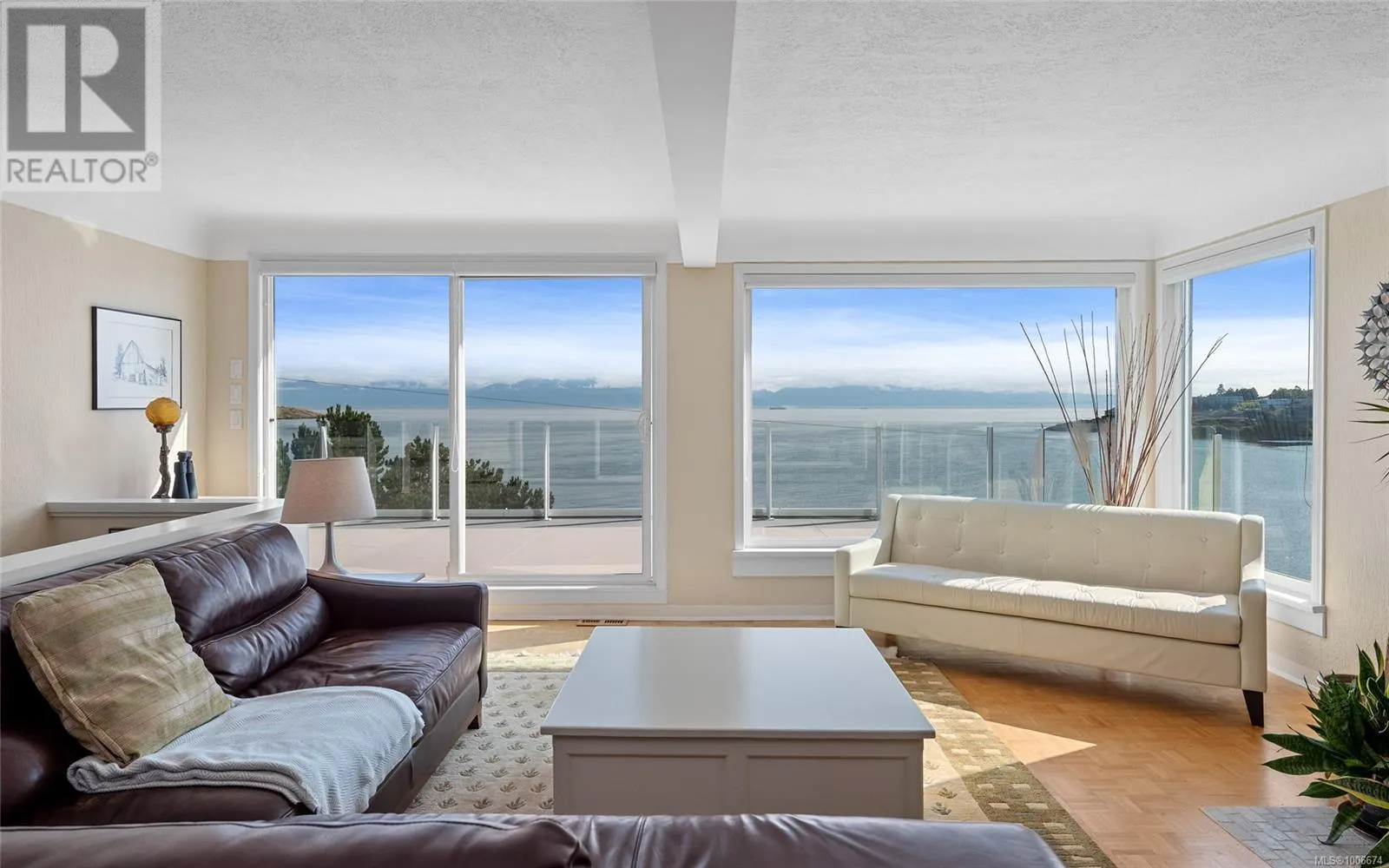 488 Beach Dr