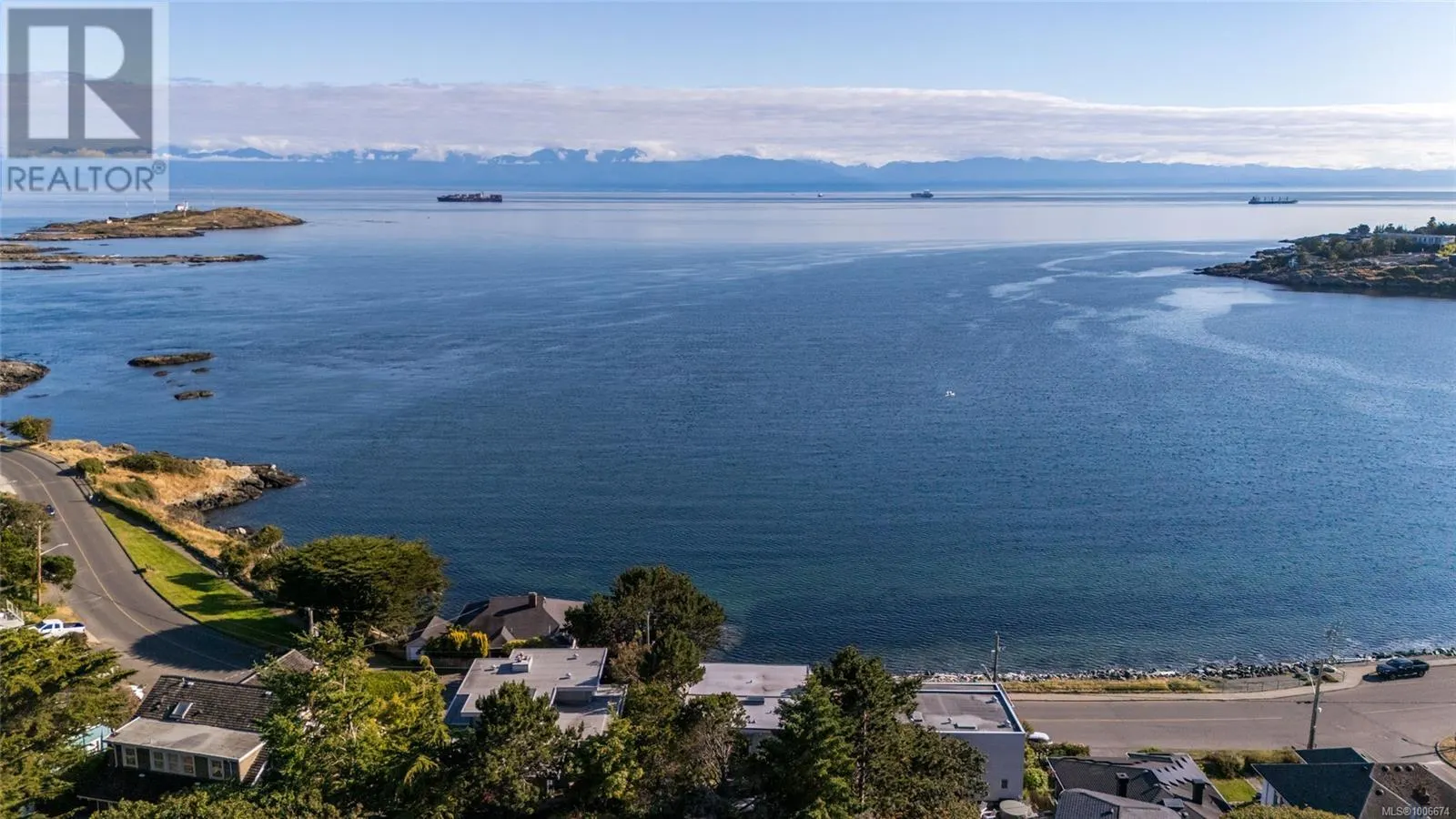 488 Beach Dr