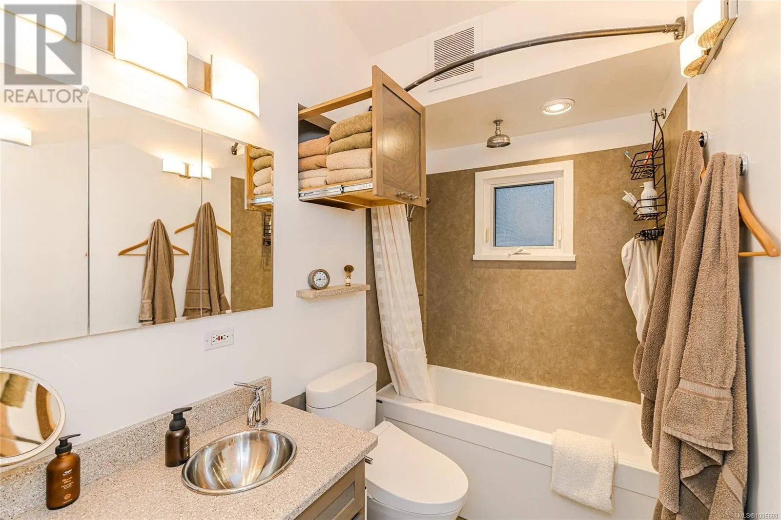 870 Pendene Pl