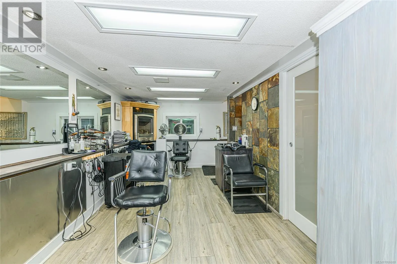 870 Pendene Pl