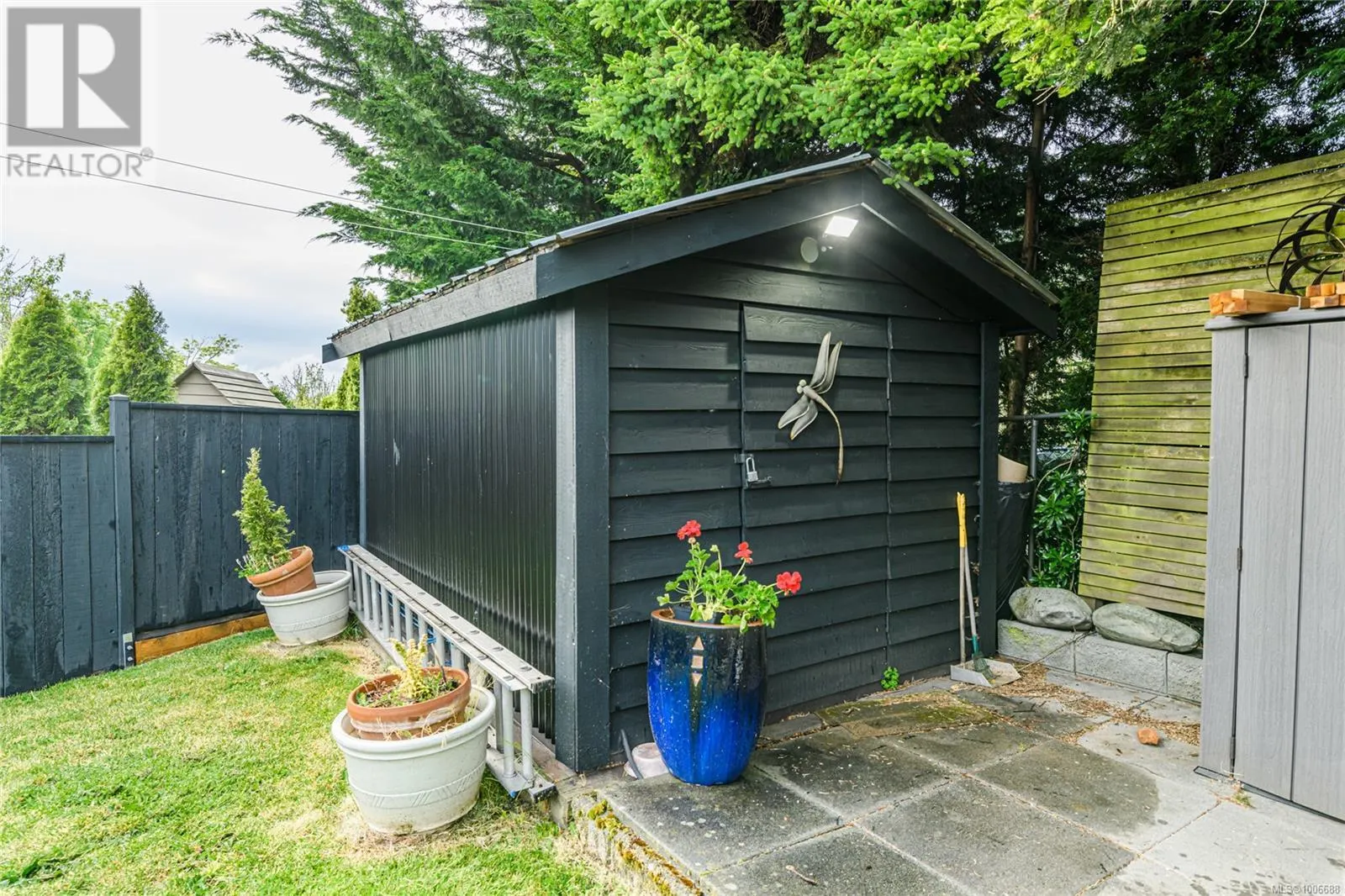 870 Pendene Pl