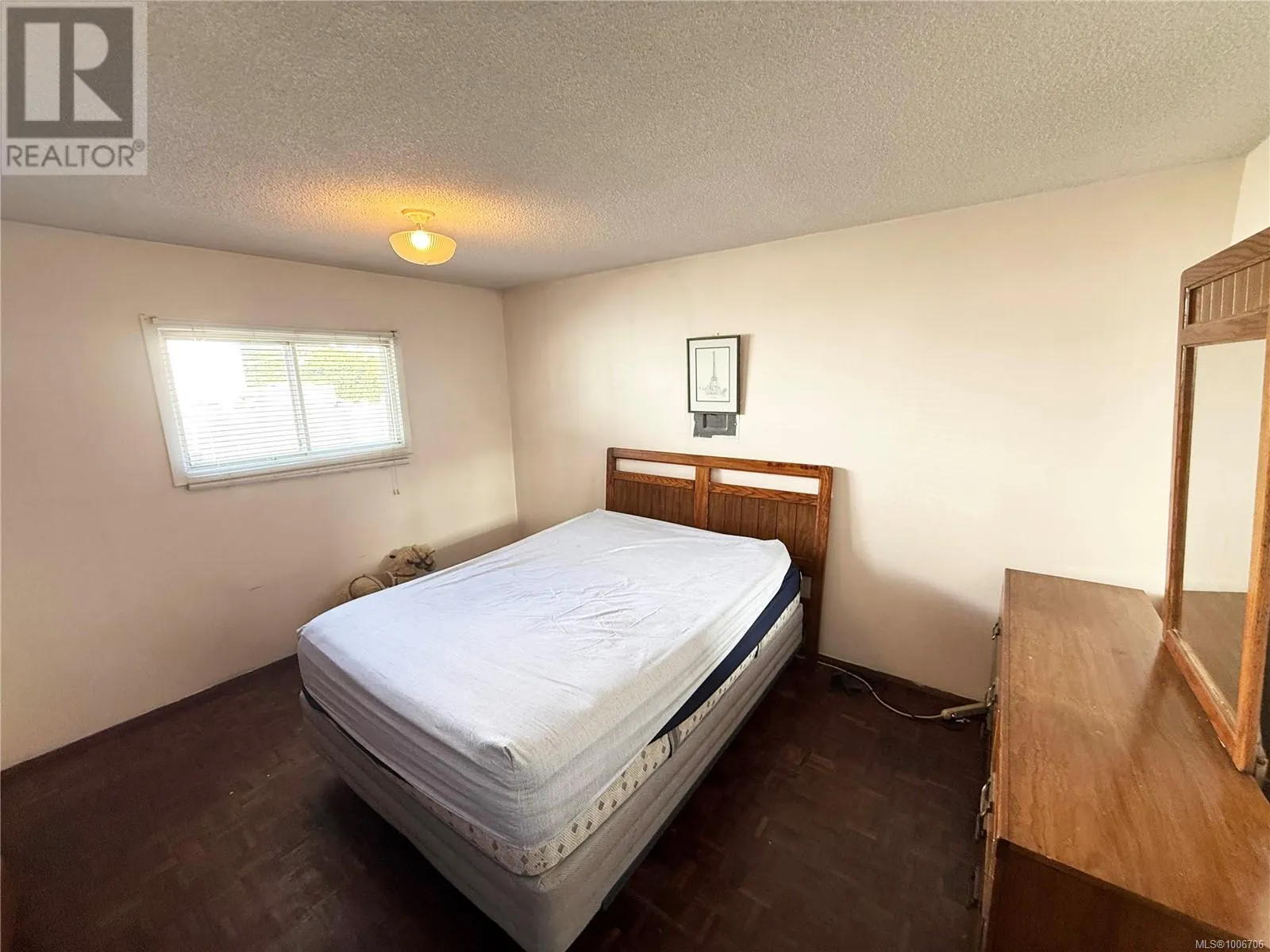 421 Third St