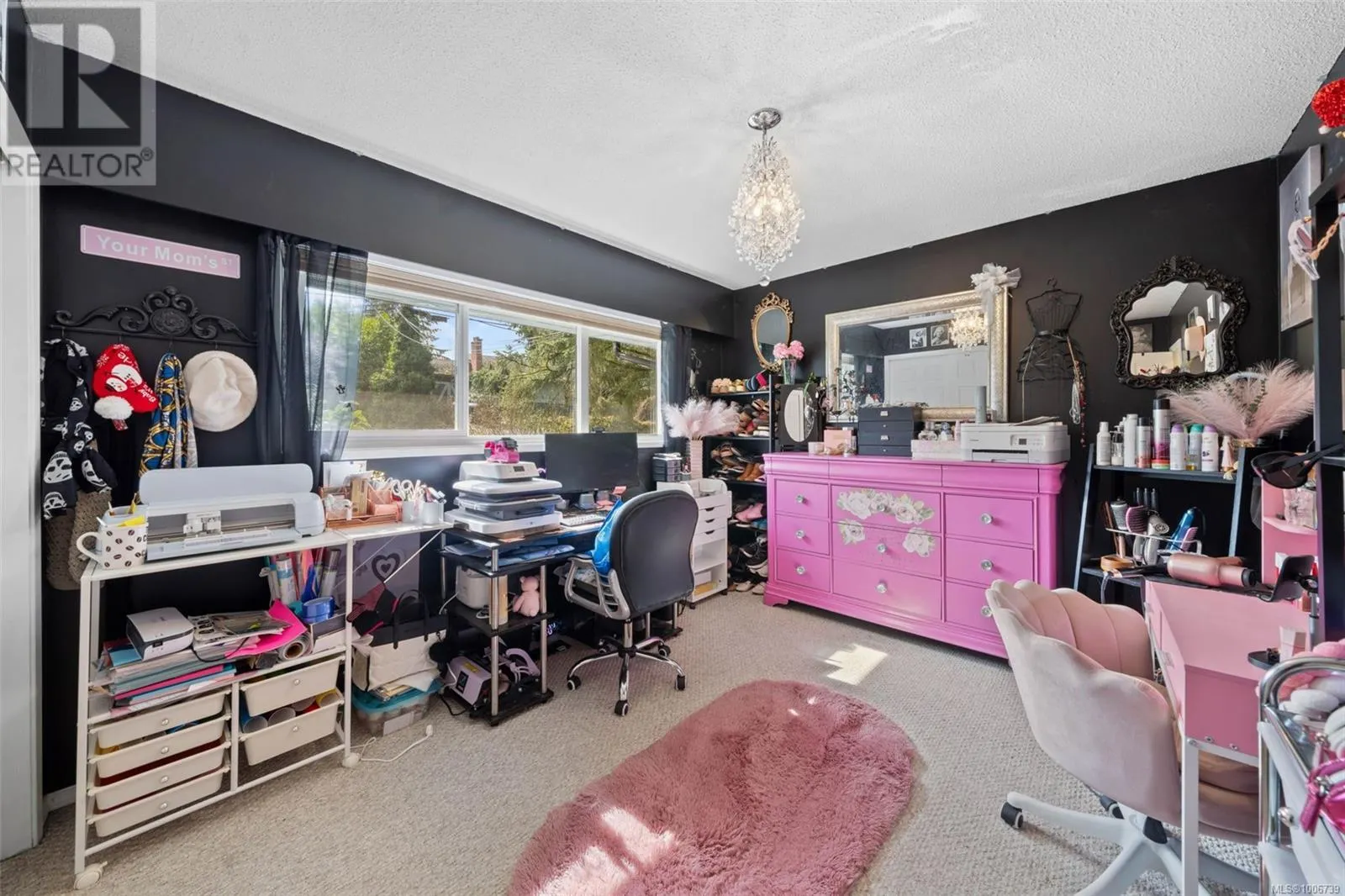 3039 Lashman Ave