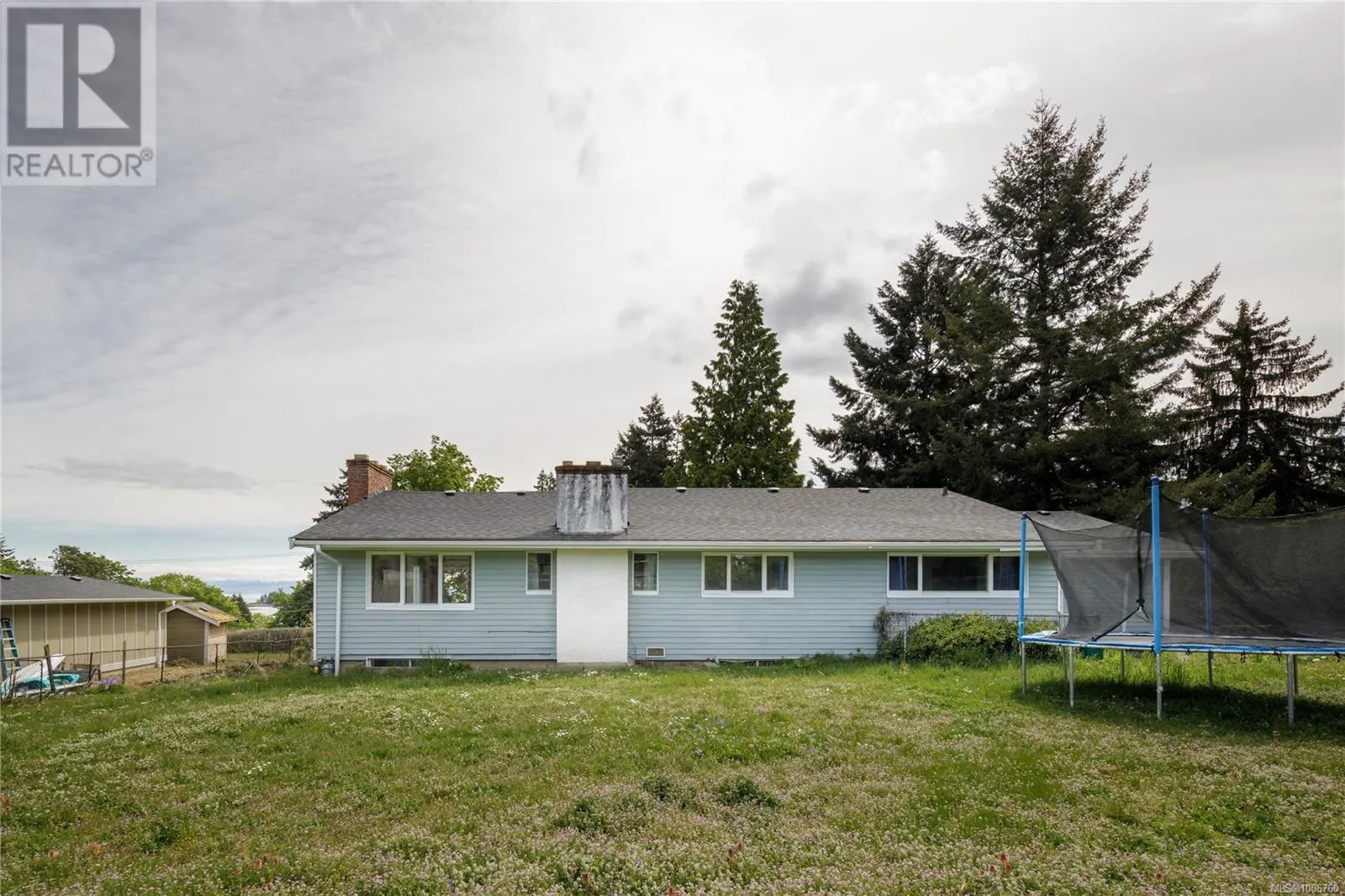 2555 Departure Bay Rd