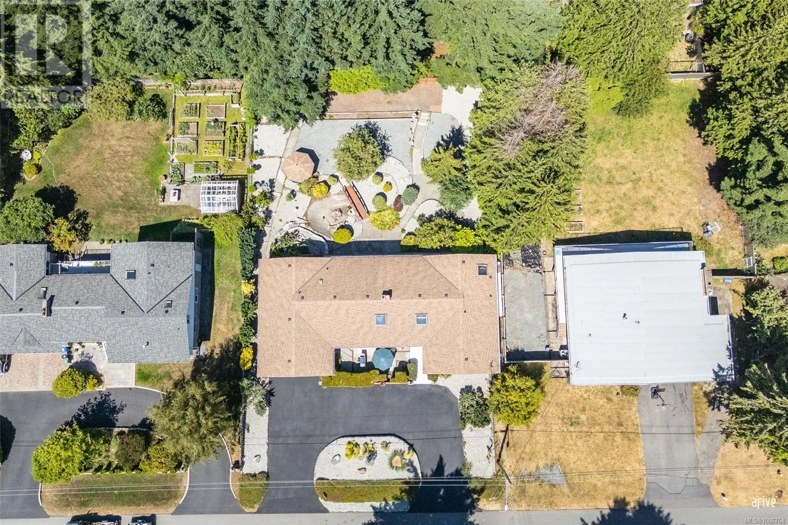 5540 Oceanview Terr