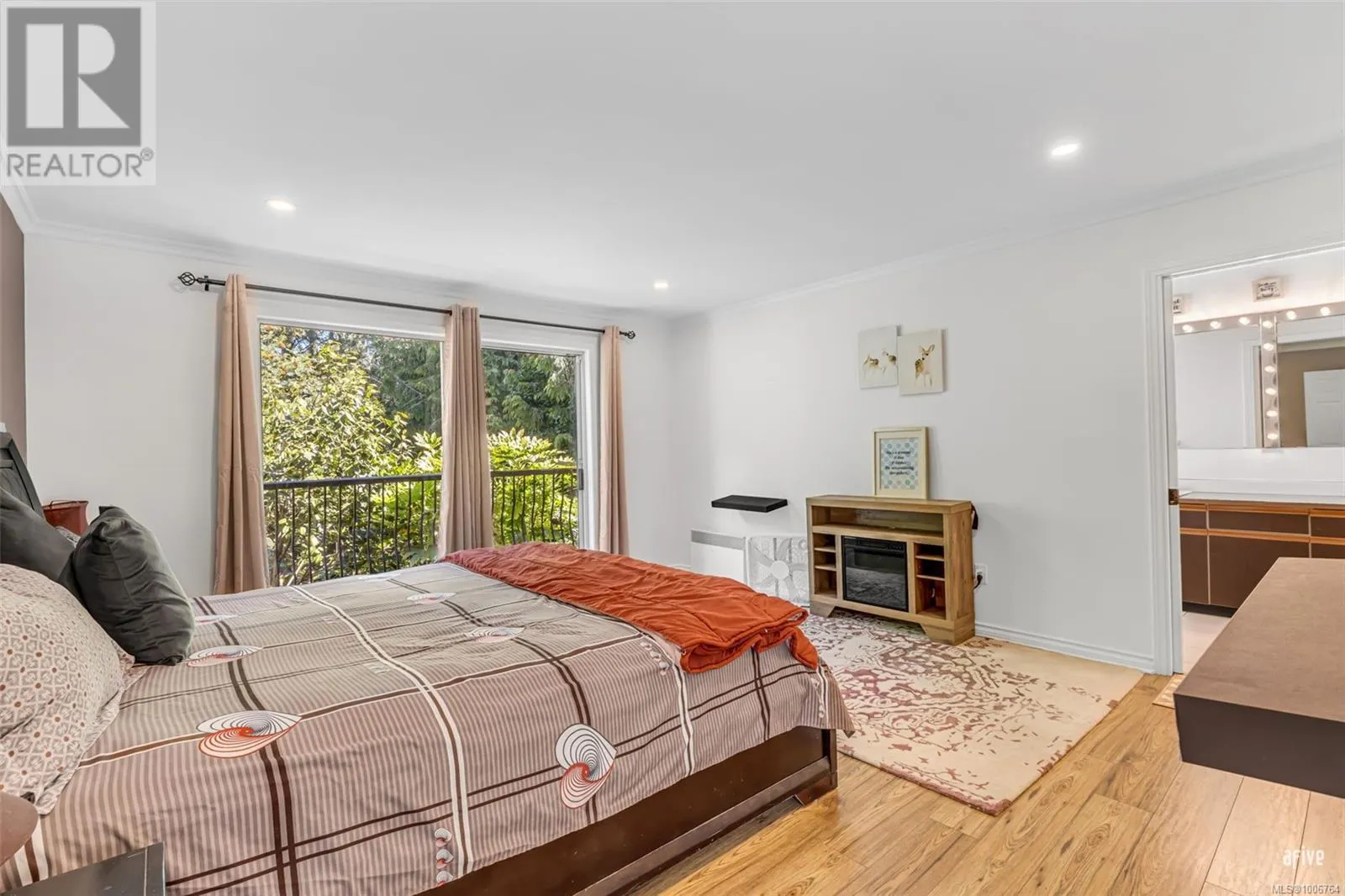5540 Oceanview Terr