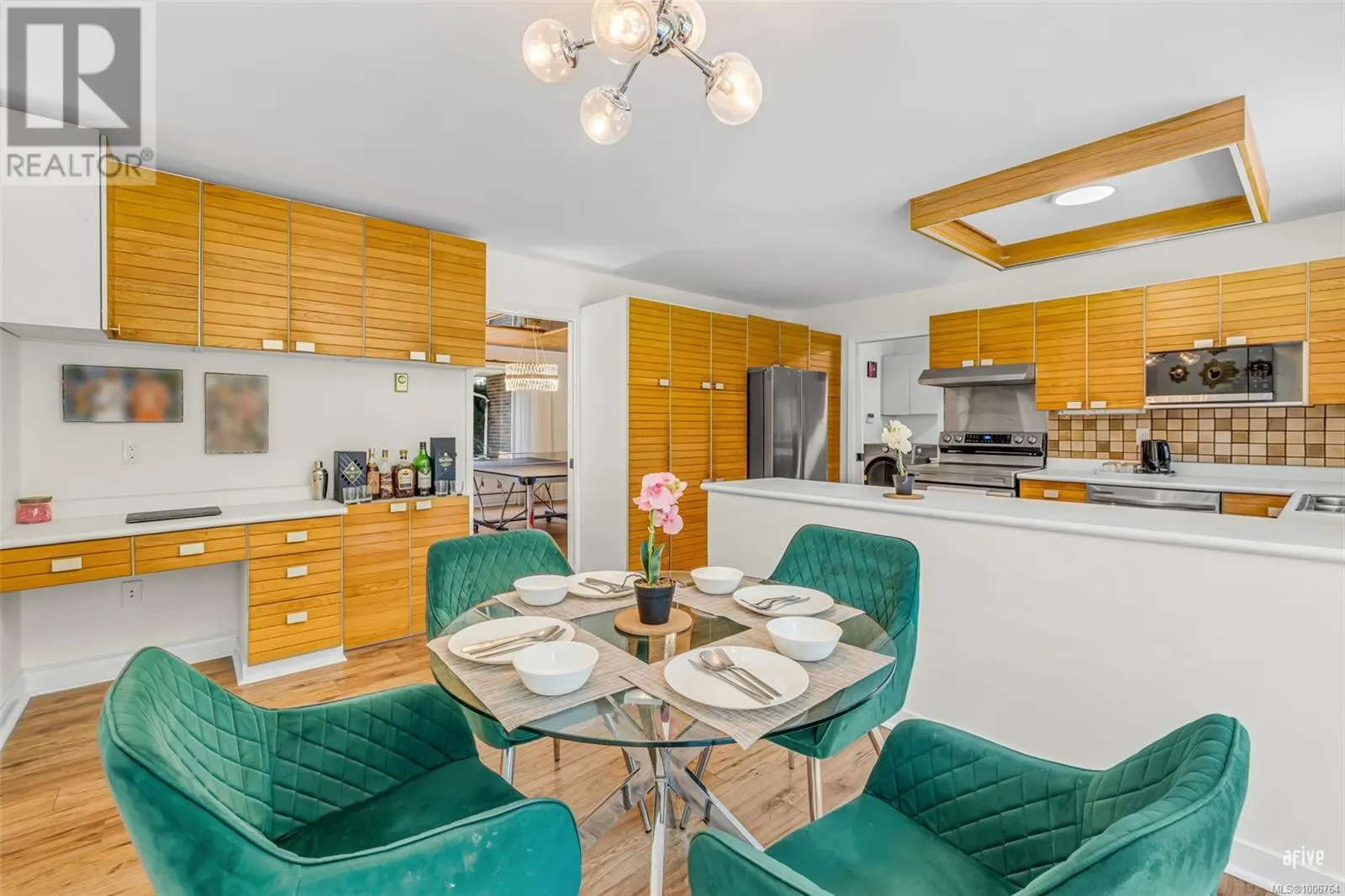 5540 Oceanview Terr