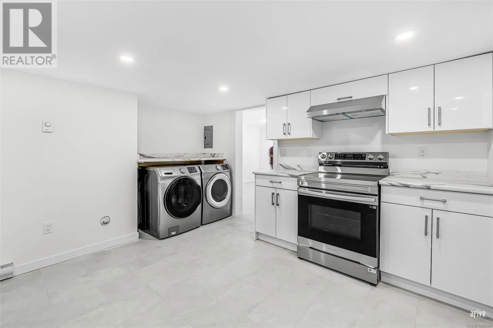 5540 Oceanview Terr