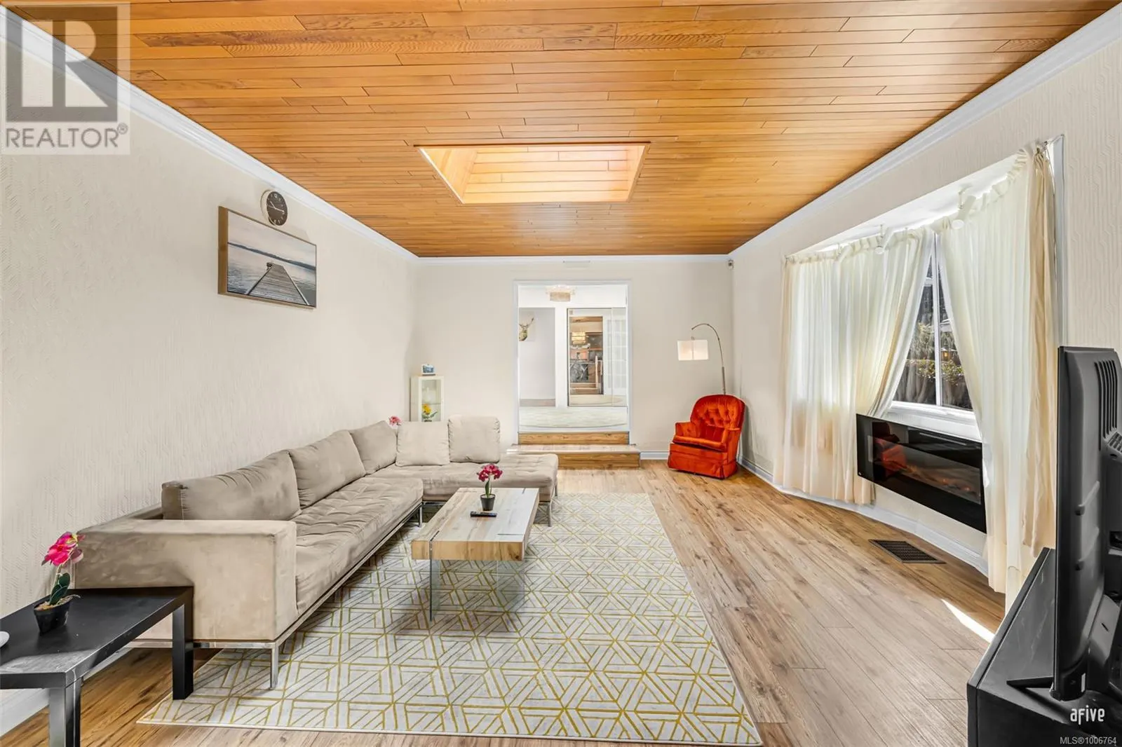 5540 Oceanview Terr