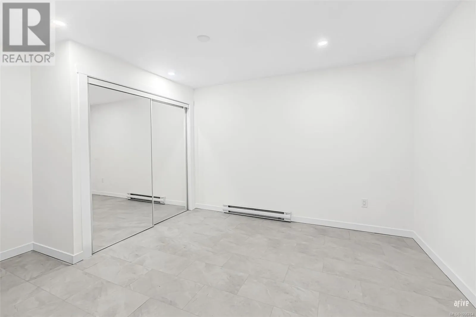 5540 Oceanview Terr