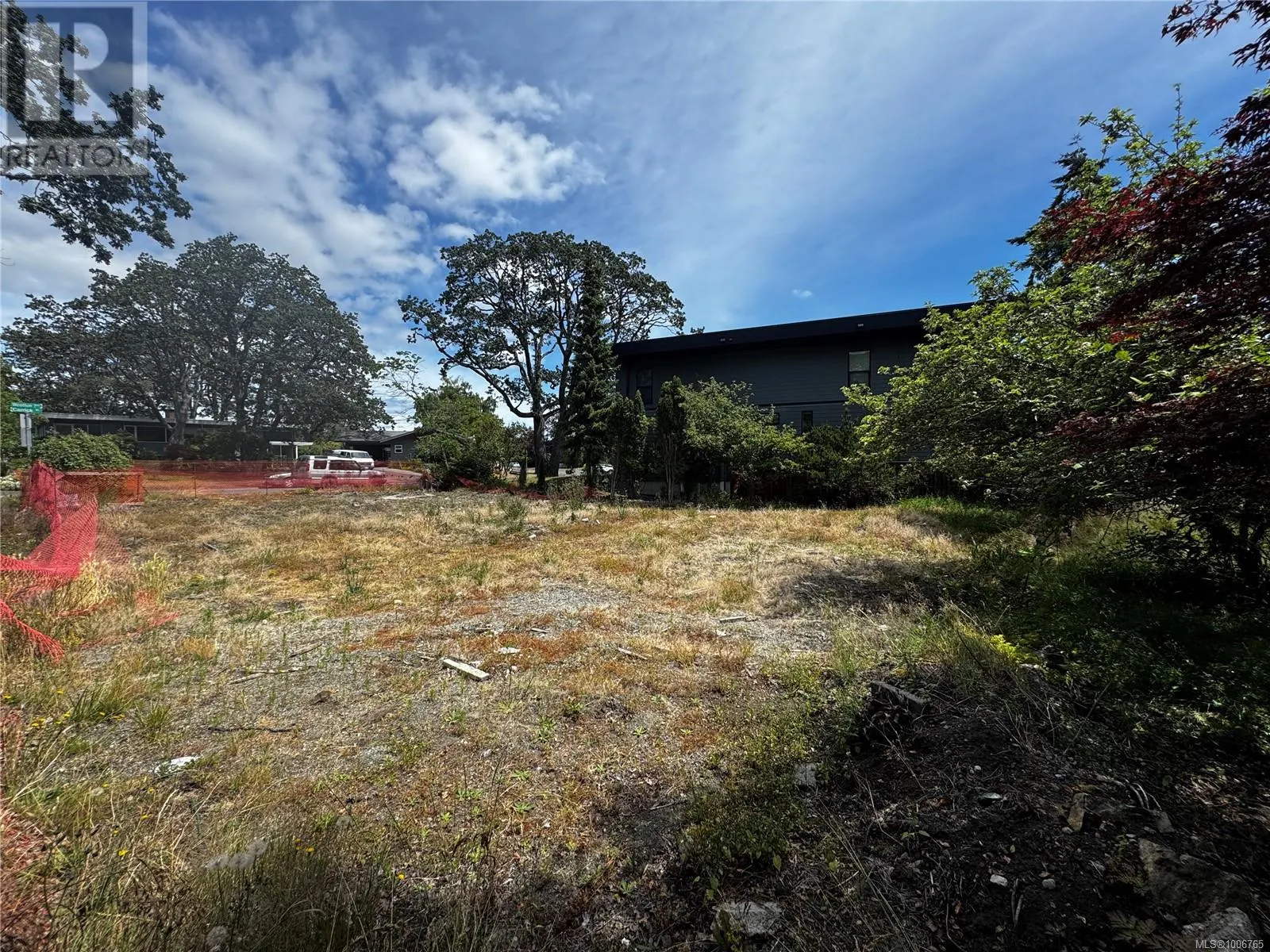 2501 Wootton Cres