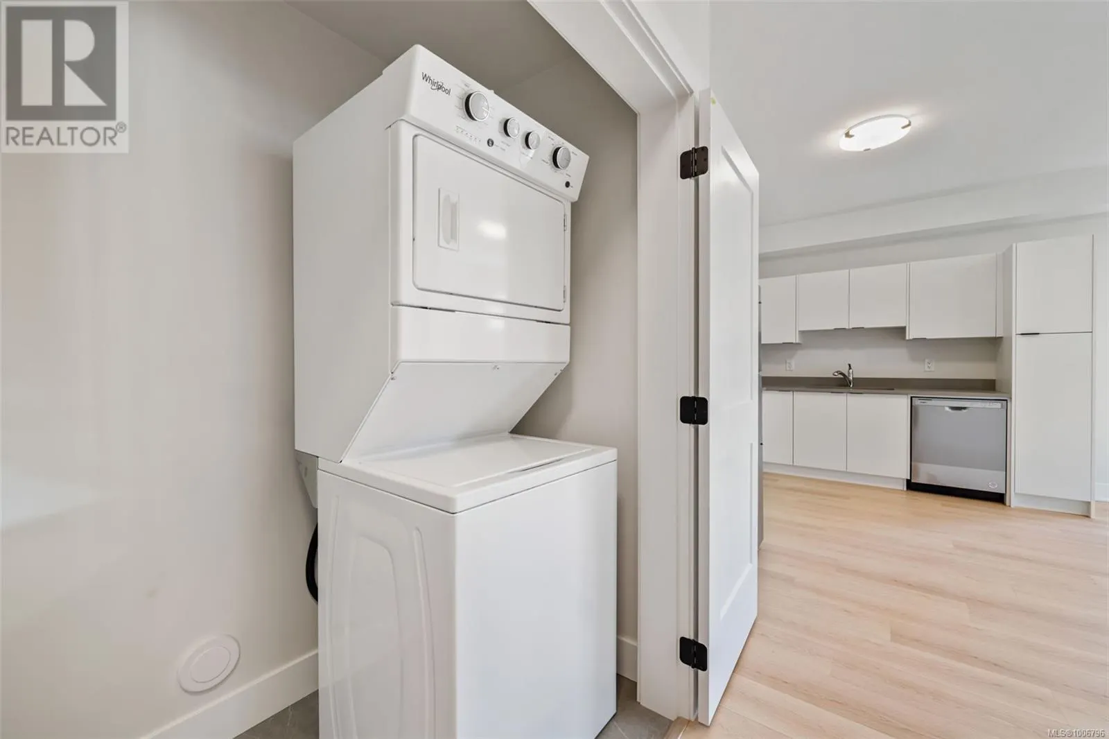 421 Rock Dove Pl